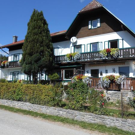 Pension Gierlinger Aflenz Kurort Buitenkant foto
